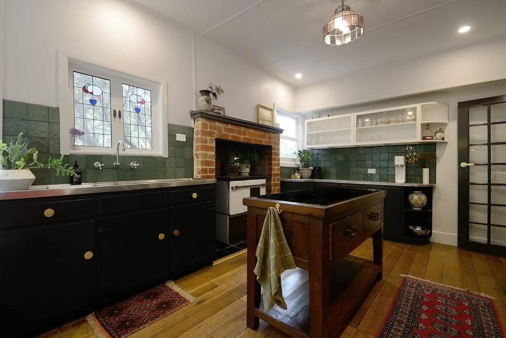 Harrys House Warburton - Peaceful Riverside Cottage In The Perfect Location Buitenkant foto