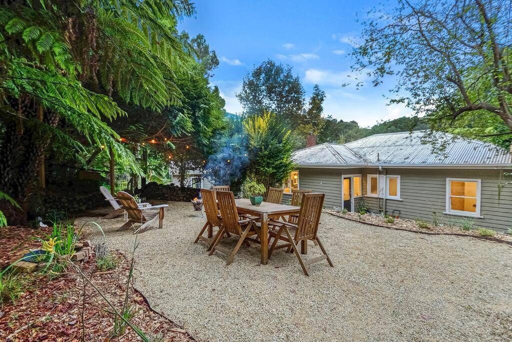 Harrys House Warburton - Peaceful Riverside Cottage In The Perfect Location Buitenkant foto