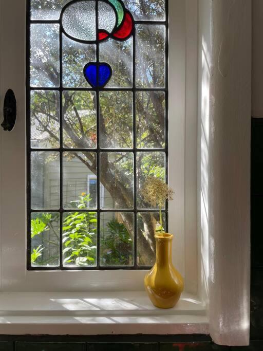 Harrys House Warburton - Peaceful Riverside Cottage In The Perfect Location Buitenkant foto