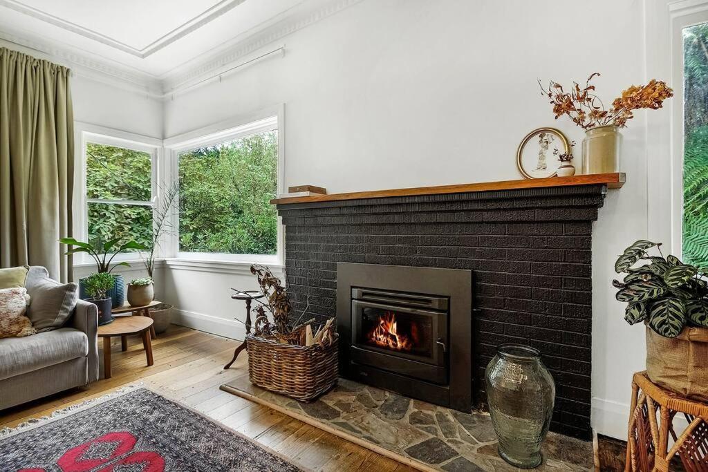 Harrys House Warburton - Peaceful Riverside Cottage In The Perfect Location Buitenkant foto