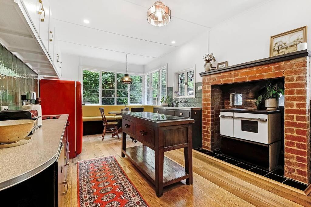 Harrys House Warburton - Peaceful Riverside Cottage In The Perfect Location Buitenkant foto